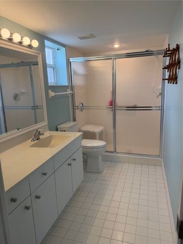 670 E Lake Jasmine Circle 106, Vero Beach, FL 32962