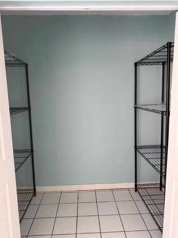 670 E Lake Jasmine Circle 106, Vero Beach, FL 32962