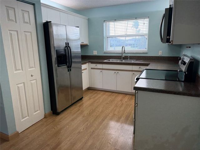 670 E Lake Jasmine Circle 106, Vero Beach, FL 32962