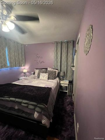 30 E Fairmount Avenue, Pontiac, MI 48340