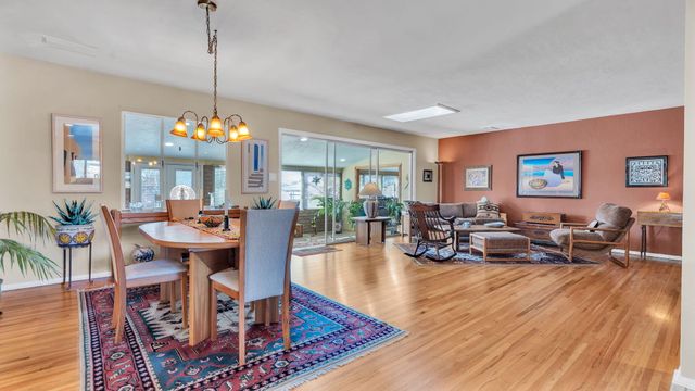 3207 Indiana Street NE, Albuquerque, NM 87110