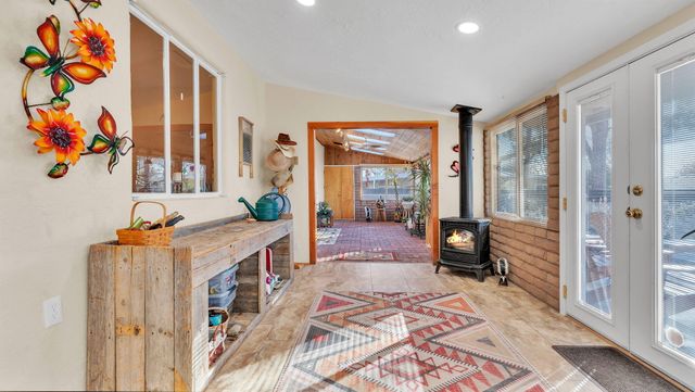 3207 Indiana Street NE, Albuquerque, NM 87110