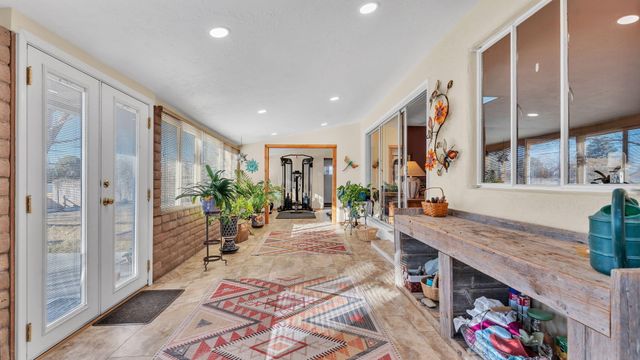 3207 Indiana Street NE, Albuquerque, NM 87110