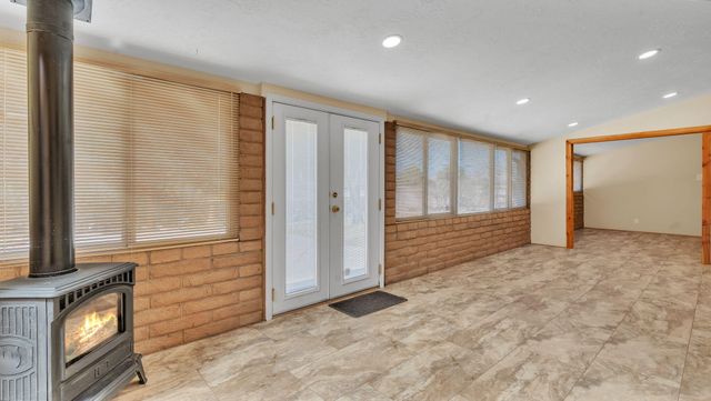 3207 Indiana Street NE, Albuquerque, NM 87110