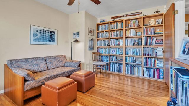 3207 Indiana Street NE, Albuquerque, NM 87110