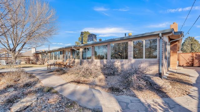 3207 Indiana Street NE, Albuquerque, NM 87110