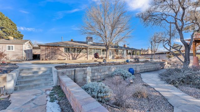 3207 Indiana Street NE, Albuquerque, NM 87110