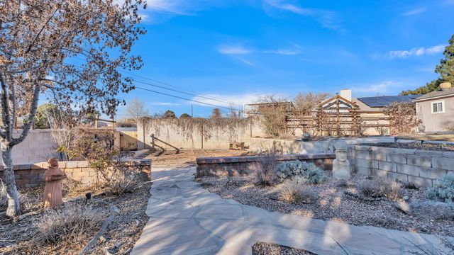 3207 Indiana Street NE, Albuquerque, NM 87110