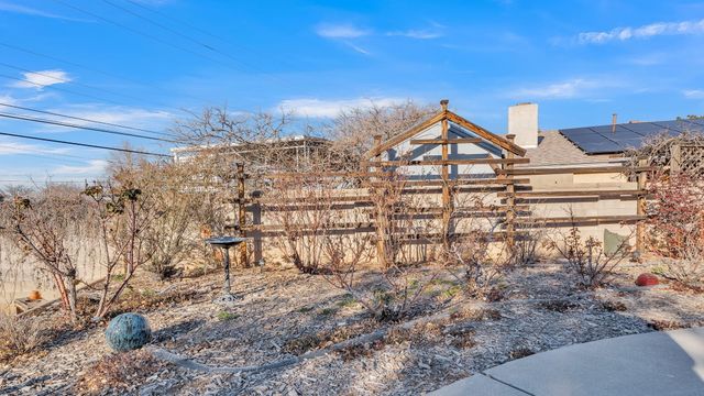 3207 Indiana Street NE, Albuquerque, NM 87110