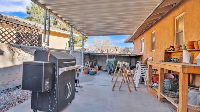 3207 Indiana Street NE, Albuquerque, NM 87110