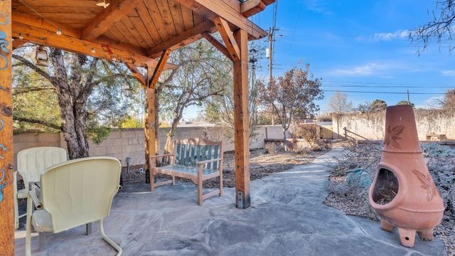 3207 Indiana Street NE, Albuquerque, NM 87110