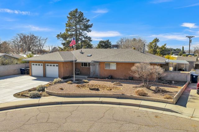 3207 Indiana Street NE, Albuquerque, NM 87110