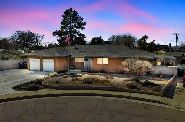 3207 Indiana Street NE, Albuquerque, NM 87110