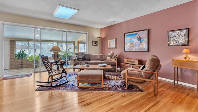 3207 Indiana Street NE, Albuquerque, NM 87110