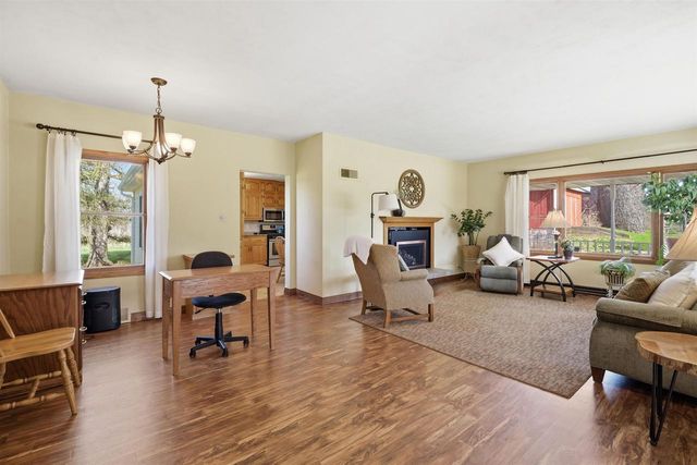 N3355 COUNTY ROAD W, New London, WI 54961
