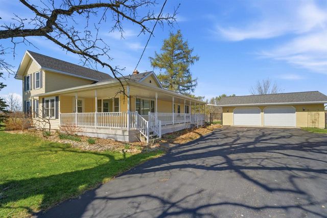 N3355 COUNTY ROAD W, New London, WI 54961