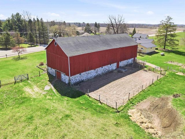 N3355 COUNTY ROAD W, New London, WI 54961