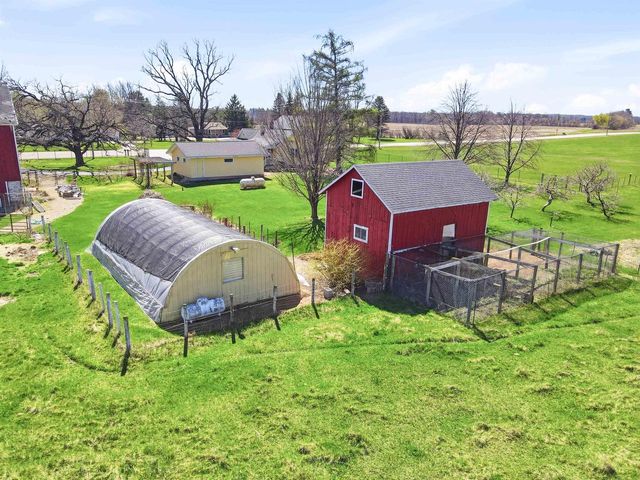N3355 COUNTY ROAD W, New London, WI 54961