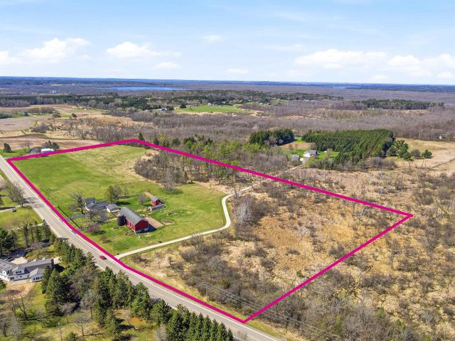 N3355 COUNTY ROAD W, New London, WI 54961
