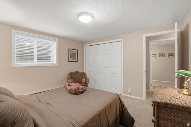 8917 S POWDERHORN DR, Sandy, UT 84093