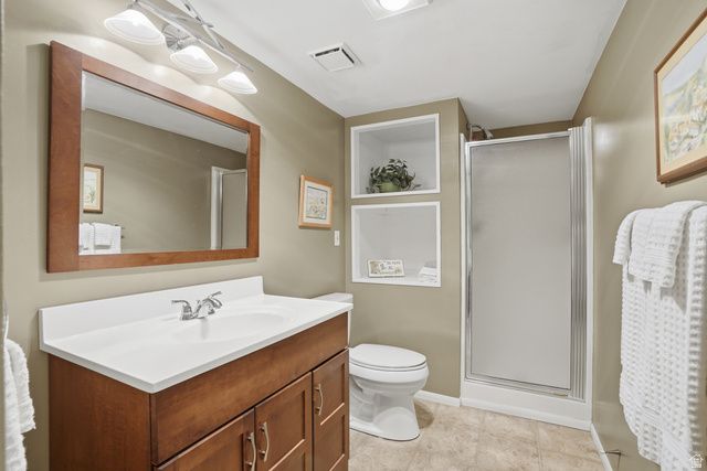 8917 S POWDERHORN DR, Sandy, UT 84093