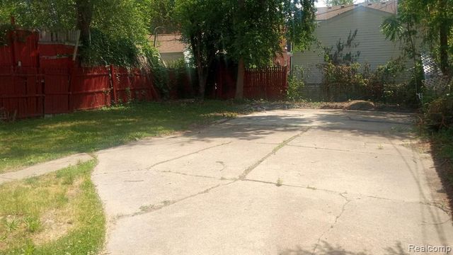 13930 Penrod Street, Detroit, MI 48223