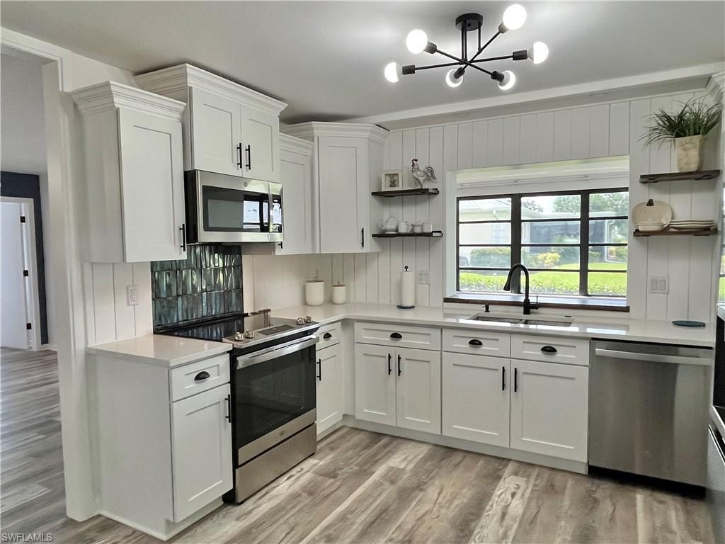 7084 E Brandywine CIR, FORT MYERS, FL 33919 — photo 3