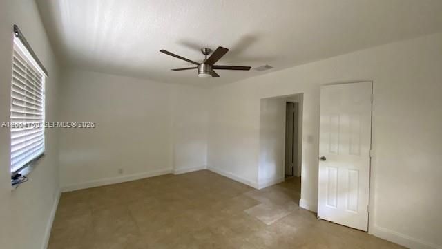 5881 SW 15th St, Plantation, FL 33317