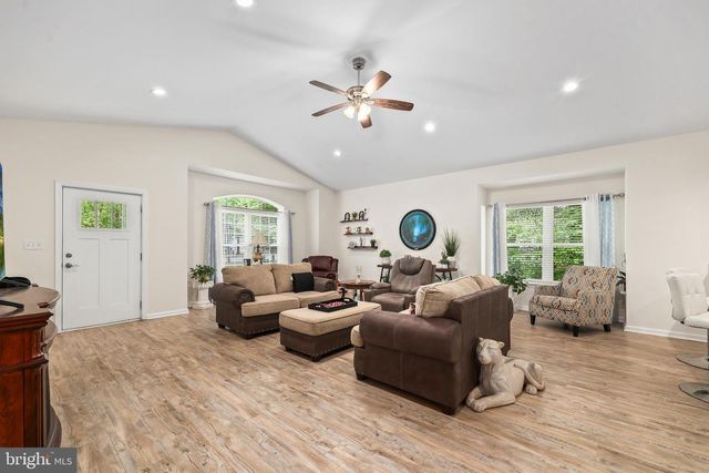 2602 LAKEVIEW PKWY, Locust Grove, VA 22508