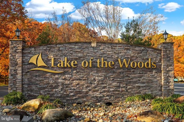 2602 LAKEVIEW PKWY, Locust Grove, VA 22508