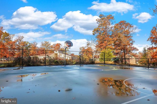 2602 LAKEVIEW PKWY, Locust Grove, VA 22508