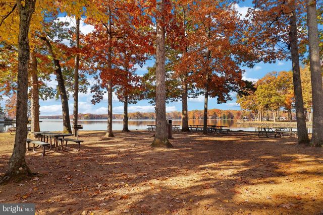 2602 LAKEVIEW PKWY, Locust Grove, VA 22508