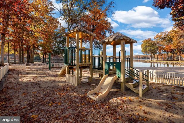 2602 LAKEVIEW PKWY, Locust Grove, VA 22508