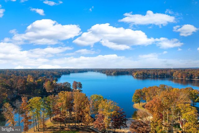 2602 LAKEVIEW PKWY, Locust Grove, VA 22508