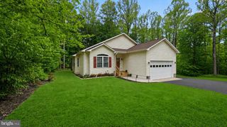 2602 LAKEVIEW PKWY, Locust Grove, VA 22508