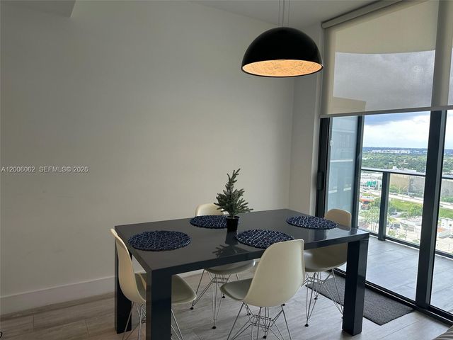 121 NE 34th St 1915, Miami, FL 33137