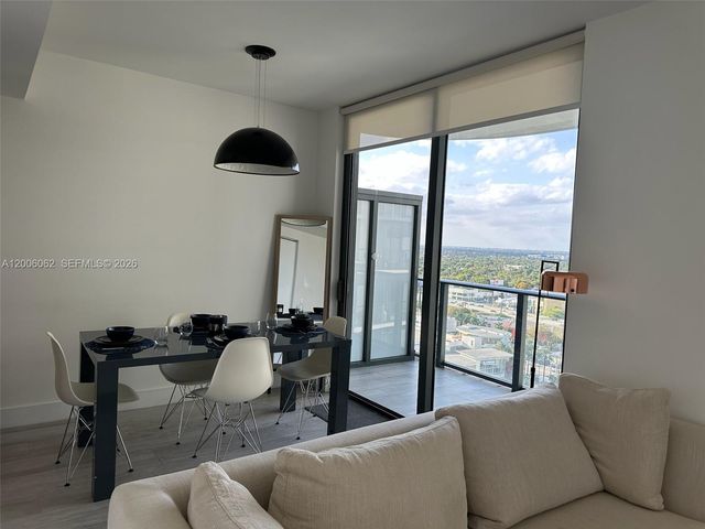 121 NE 34th St 1915, Miami, FL 33137