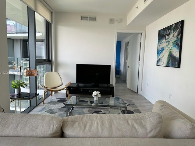 121 NE 34th St 1915, Miami, FL 33137