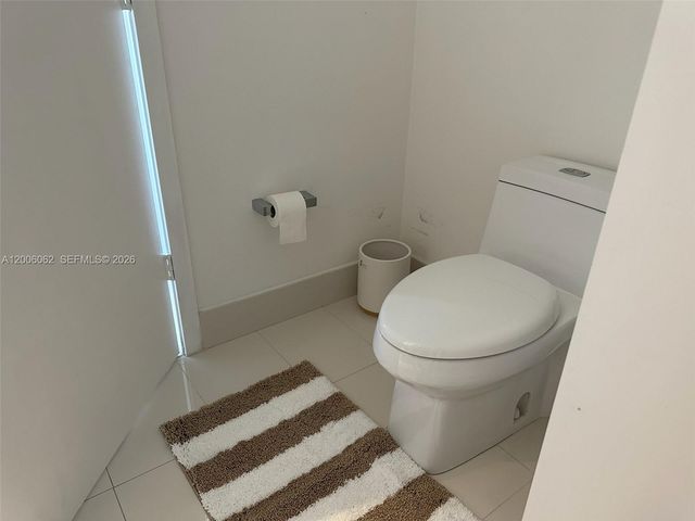 121 NE 34th St 1915, Miami, FL 33137