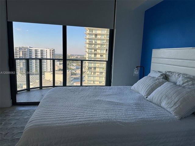 121 NE 34th St 1915, Miami, FL 33137