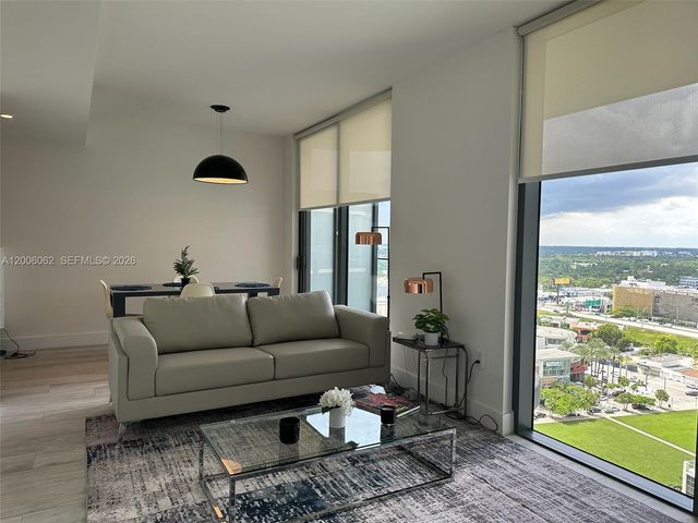 121 NE 34th St 1915, Miami, FL 33137