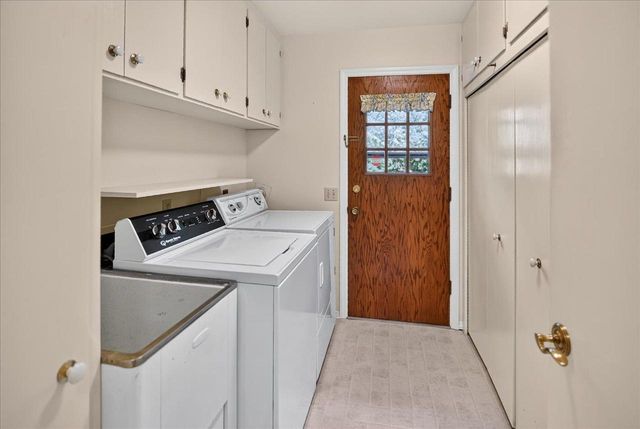 6318 Keelson Drive, Madison, WI 53705