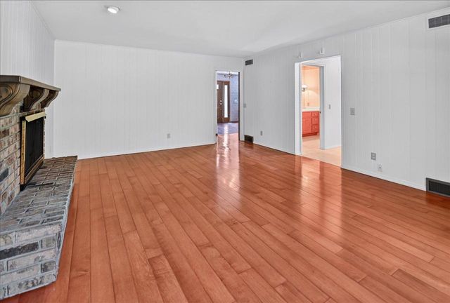 6318 Keelson Drive, Madison, WI 53705