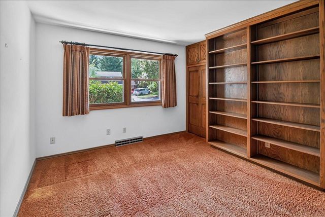 6318 Keelson Drive, Madison, WI 53705