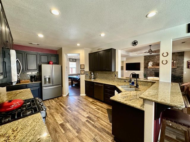 300 Bridlewood Ln, Copperopolis, CA 95228