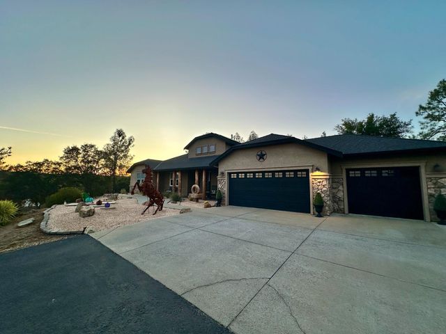 300 Bridlewood Ln, Copperopolis, CA 95228