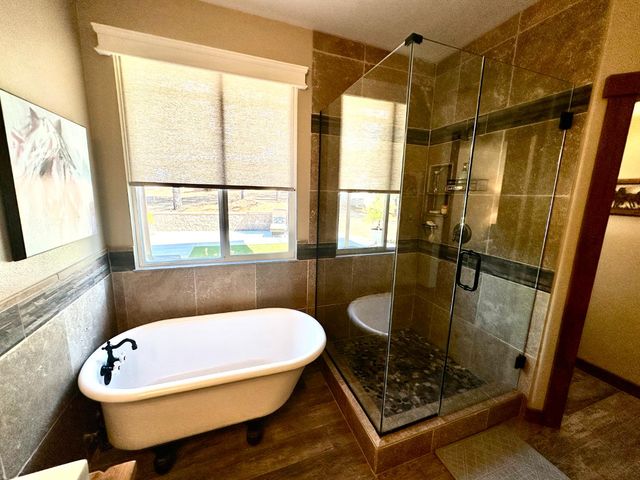 300 Bridlewood Ln, Copperopolis, CA 95228