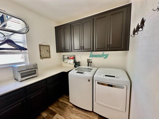 300 Bridlewood Ln, Copperopolis, CA 95228