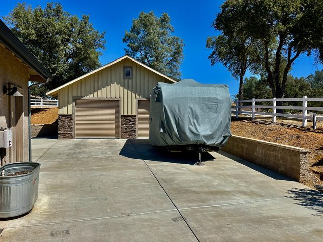 300 Bridlewood Ln, Copperopolis, CA 95228