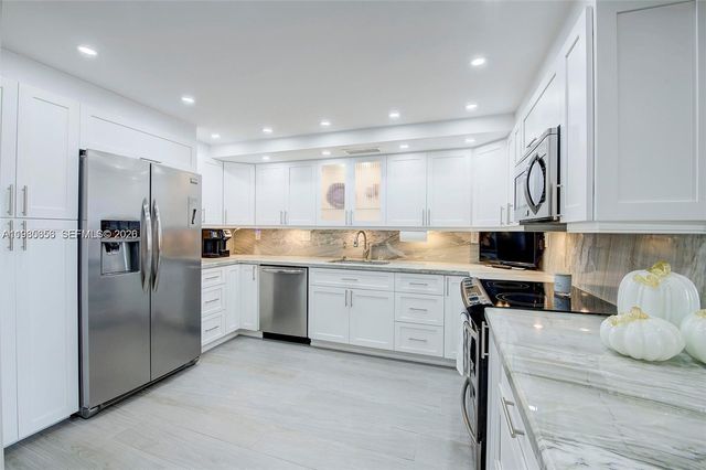 1600 S Ocean Dr 6H, Hollywood, FL 33019